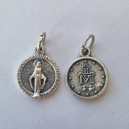 MEDALHA DE NOSSA SENHORA E SANTOS - ESCOLHA SUA DEVOÇÃO (UNIDADE)