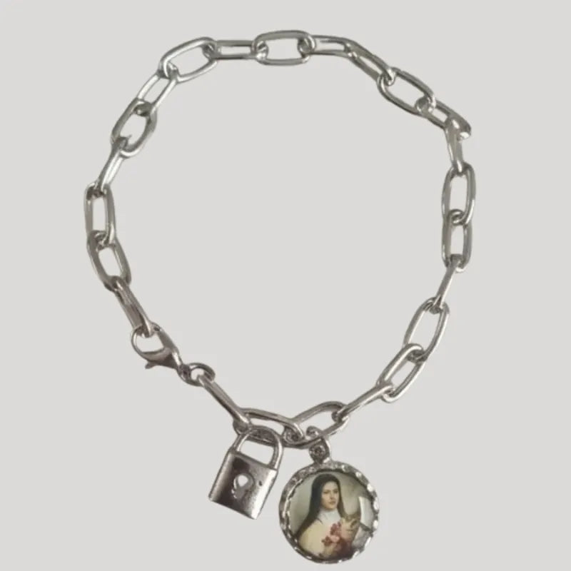 Cadeia de Consagração com a medalha Santa Terezinha | Coração Mariano