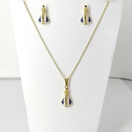 KIT NOSSA SENHORA APARECIDA – COLAR E BRINCOS COM PINGENTE RESINADO BANHADO A OURO