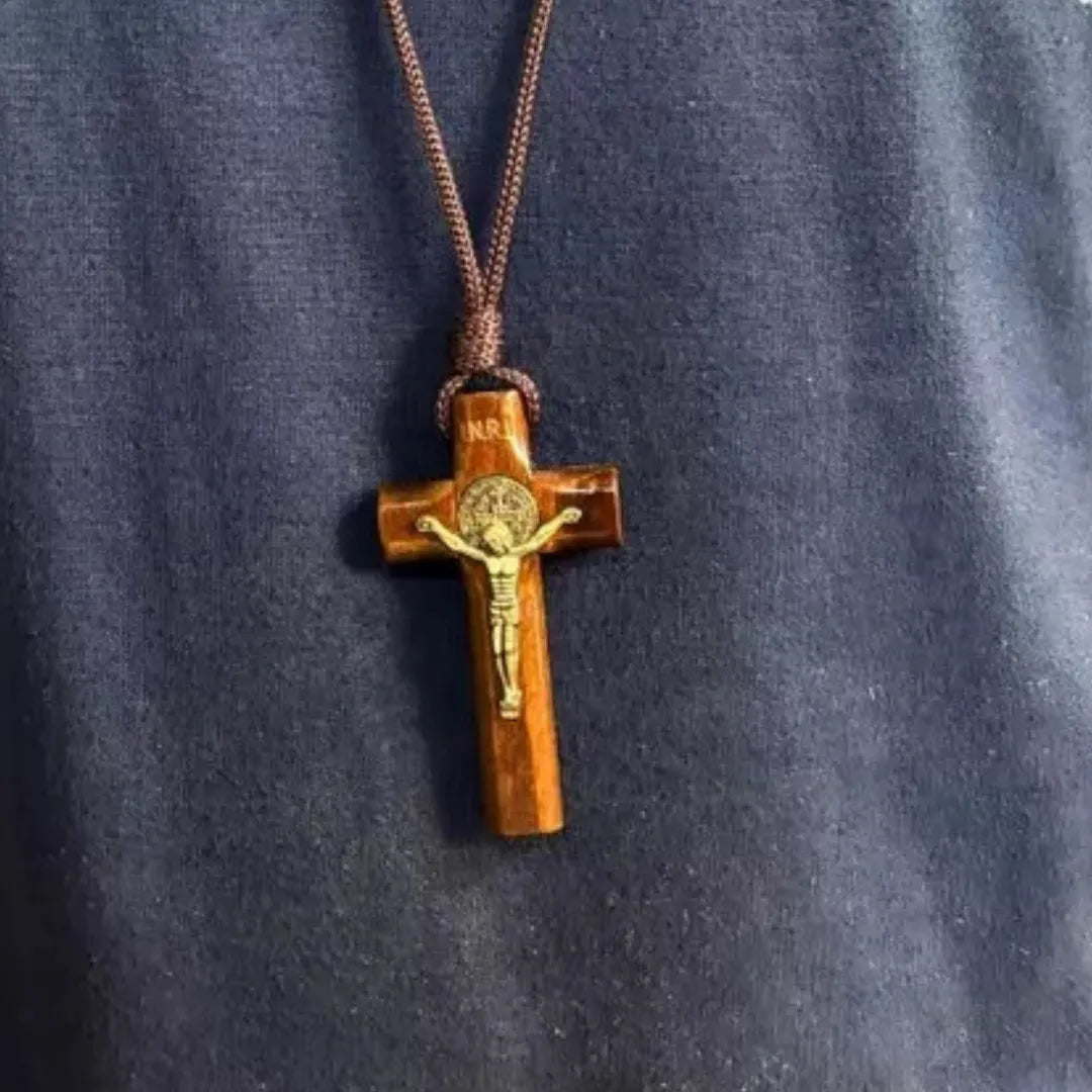 colar-crucifixo-masculino